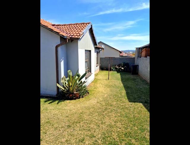 3 BEDROOM HOUSE FOR SALE IN FLEURHOF